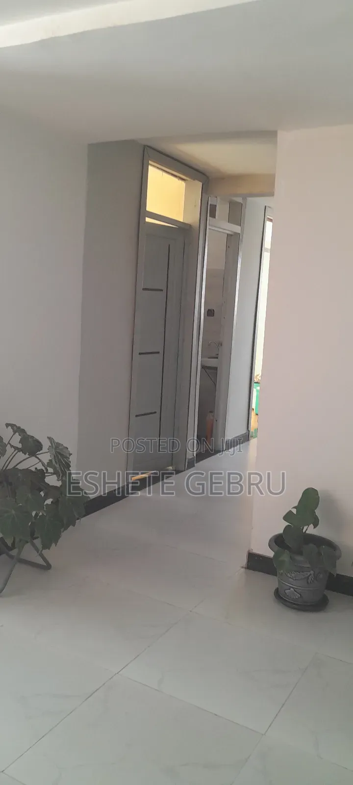 Furnished 3bdrm Condo in 20/80 ኮንዶሚንየም, Akaky Kaliti for sale