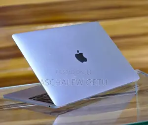 New Laptop Apple MacBook Pro 2022 M2 8GB Intel Core M2 SSD 256GB