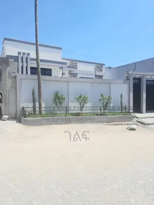 Photo - 3bdrm Villa in የሚሸጥ ቪላ ሰሚት 250 ካሬ, Bole for sale