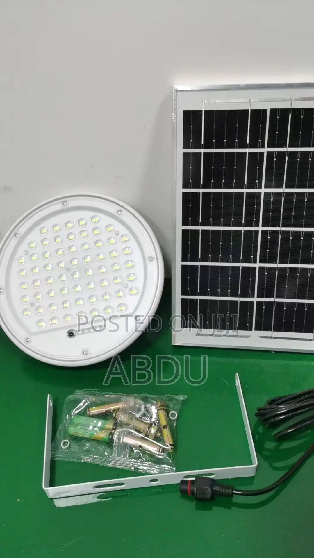 200w Light With Solar Panel