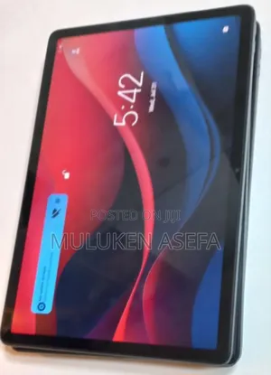 Photo - New Laptop Lenovo ThinkPad X1 Carbon 4GB Apple M1 SSD 128GB