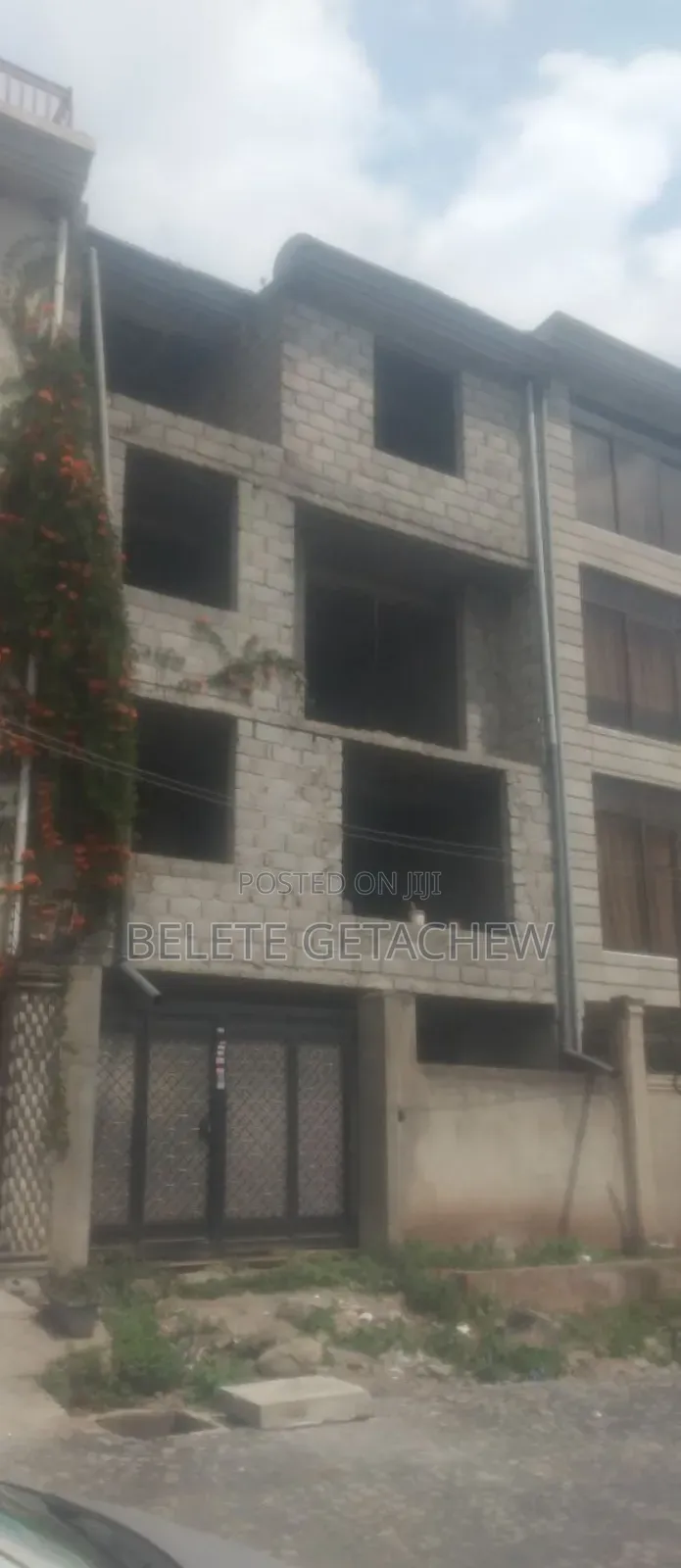 5bdrm House in Semit 72. G+3 House, Bole for sale