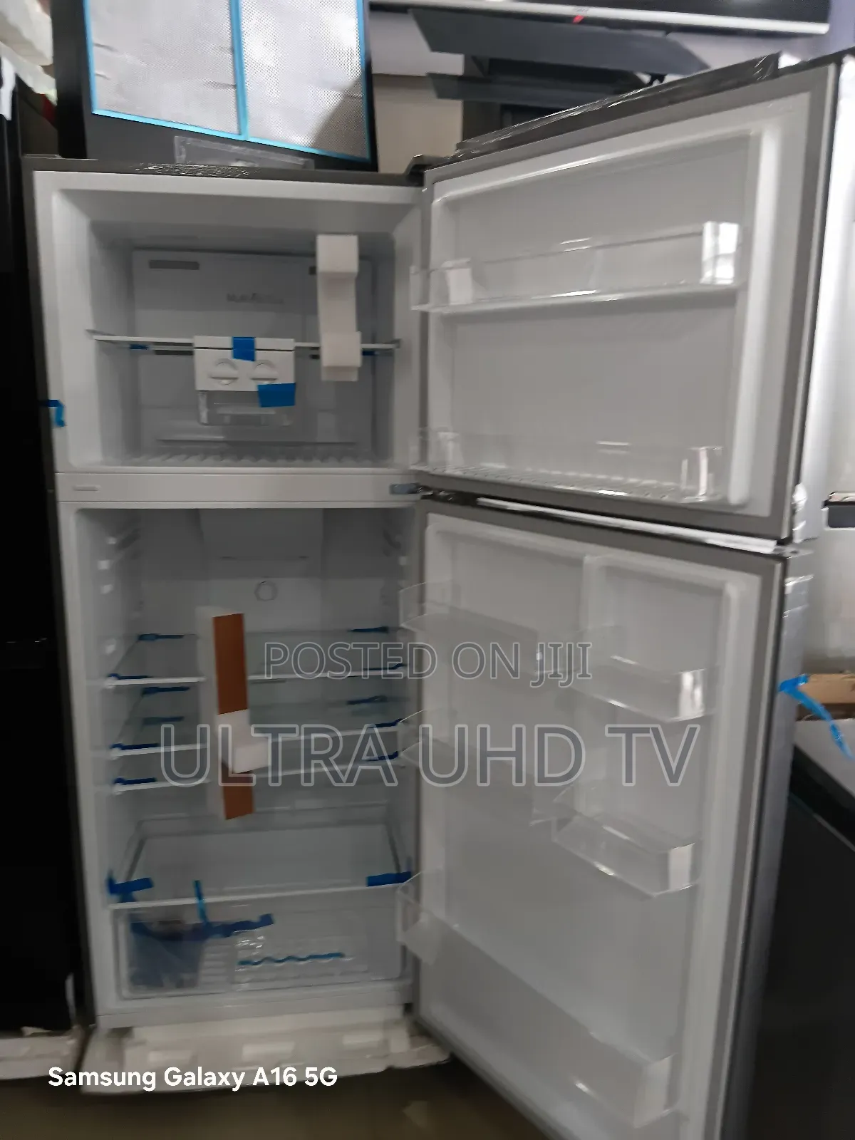 Akira Refrigerator 510l