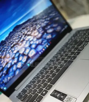 New Laptop Lenovo IdeaPad 1 8GB Intel Core I5 SSD 512GB