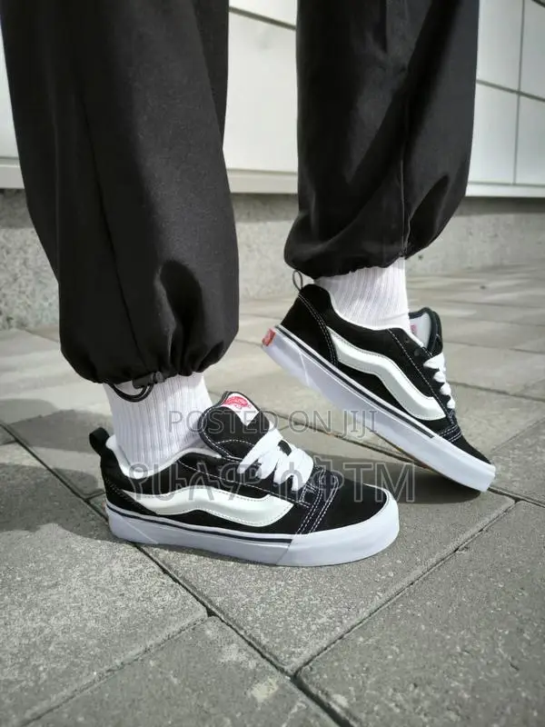 Original Vans Knu Skool ‘Black/White’ WMNS Classic Shoes