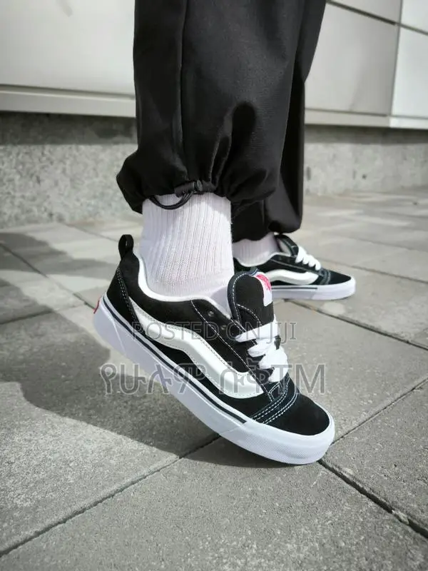 Original Vans Knu Skool ‘Black/White’ WMNS Classic Shoes