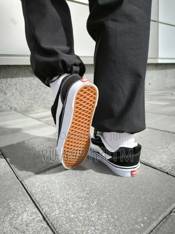 Original Vans Knu Skool ‘Black/White’ WMNS Classic Shoes