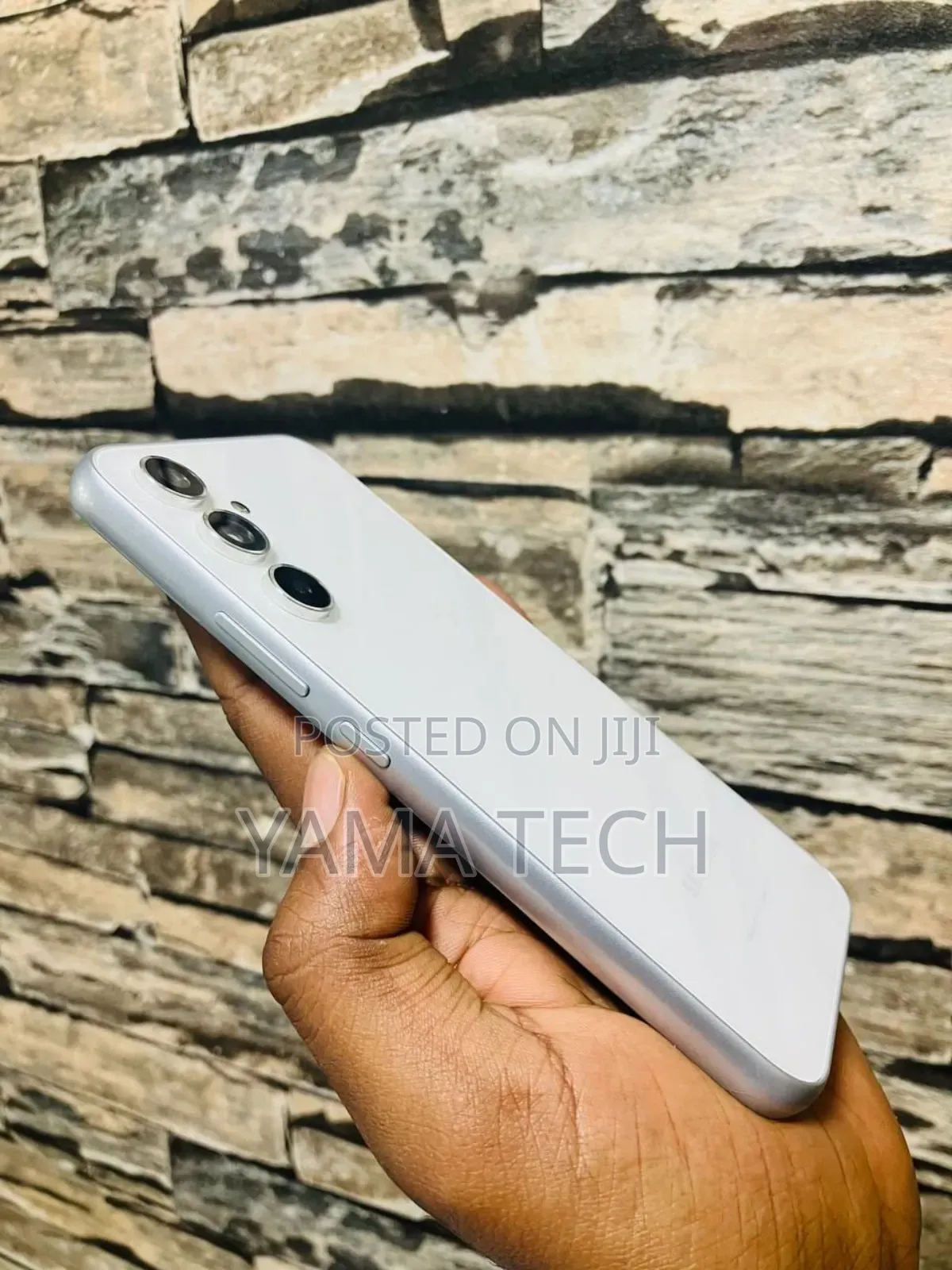 New Samsung Galaxy A54 5G 128 GB Silver