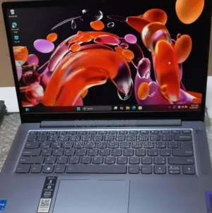 New Laptop Lenovo 8GB Intel Core I5 SSD 512GB