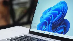 Photo - New Laptop HP EliteBook 840 16GB Intel Core I7 SSD 512GB