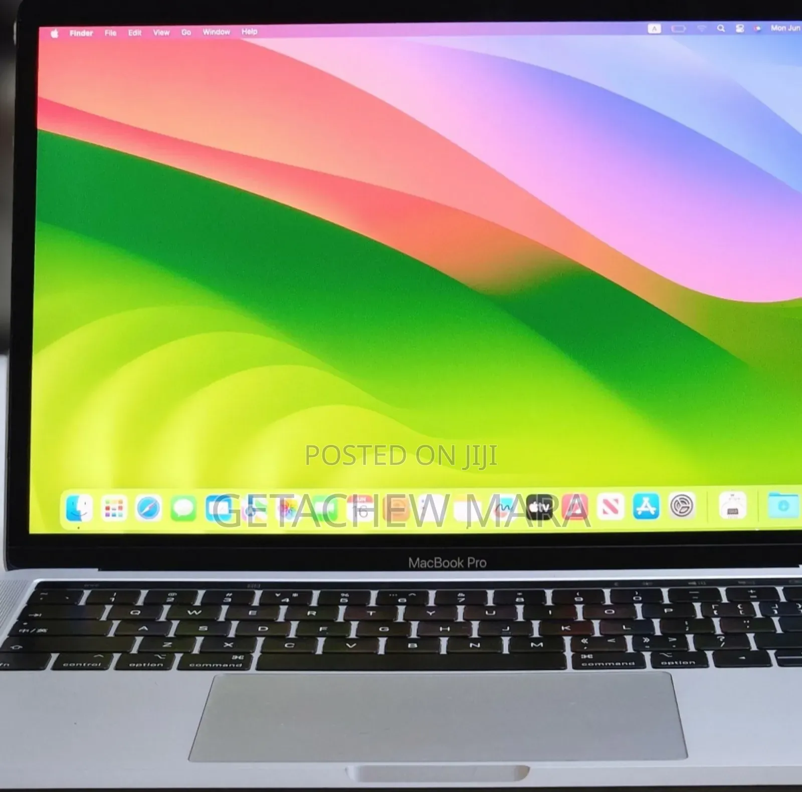 New Laptop Apple MacBook Pro 2019 8GB Intel Core I5 SSD 256GB