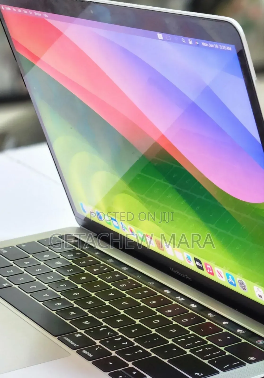 New Laptop Apple MacBook Pro 2019 8GB Intel Core I5 SSD 256GB