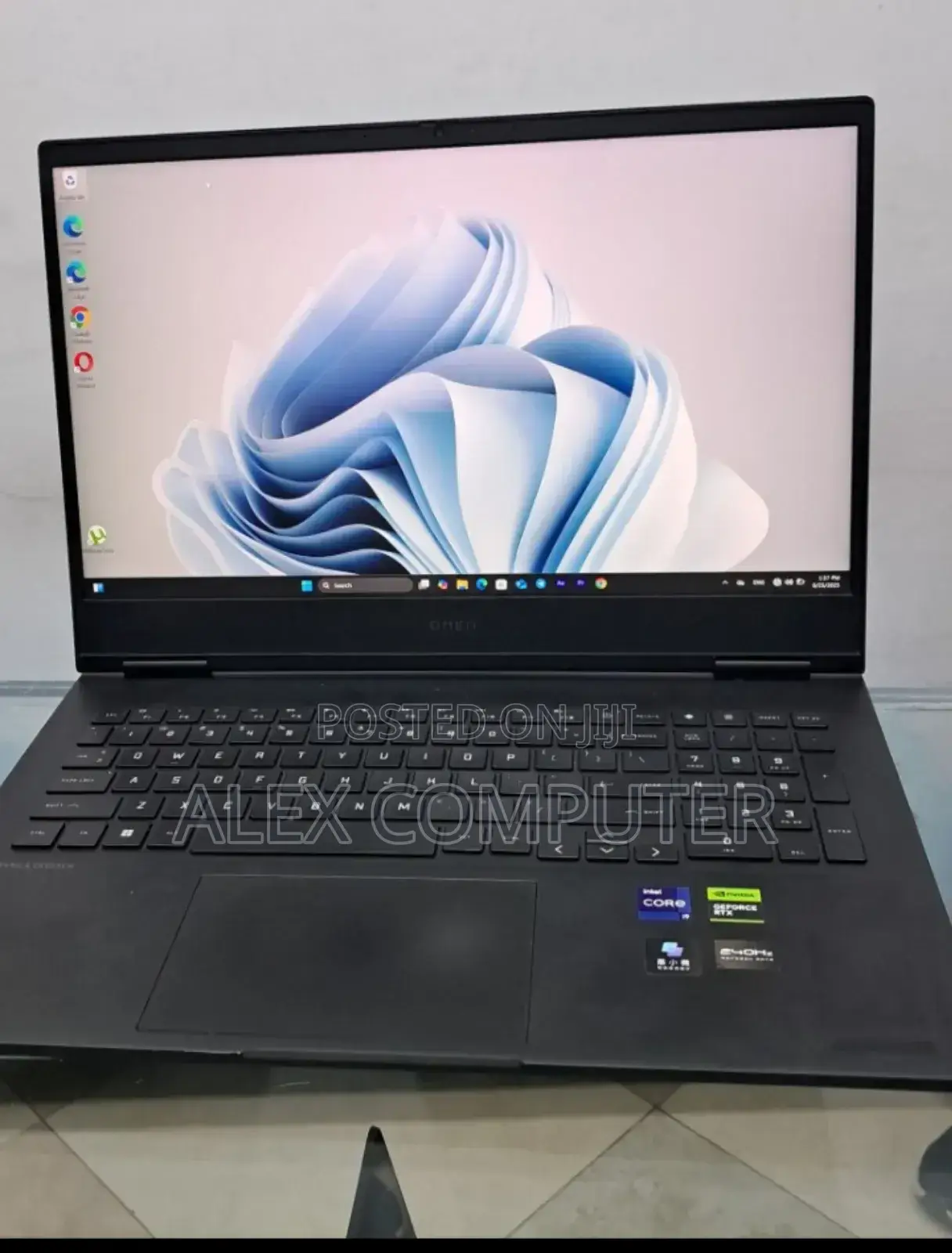 New Laptop HP Omen 16 24GB Intel Core I9 SSD 1T