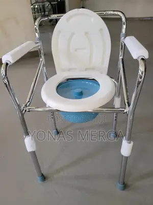 Commode Toilet Pottyت臥maximum Comfort: This Toilet。