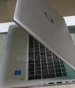 Photo - New Laptop HP 16GB Intel Core I5 SSD 1T