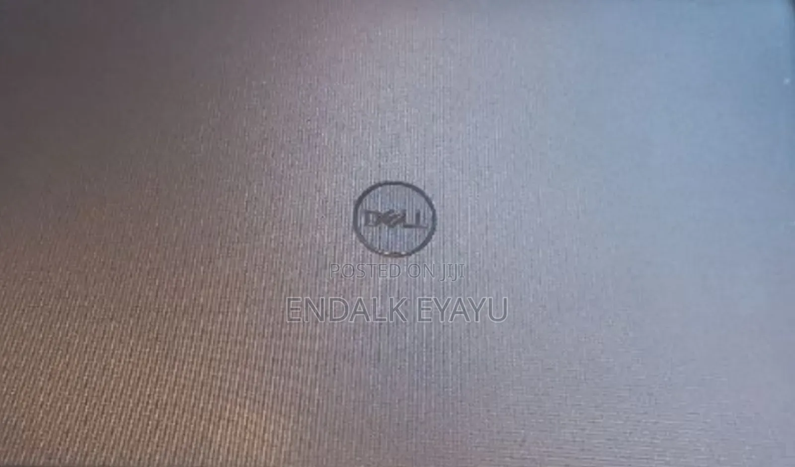 New Laptop Dell Vostro 3520 8GB Intel Core I5 SSD 1T