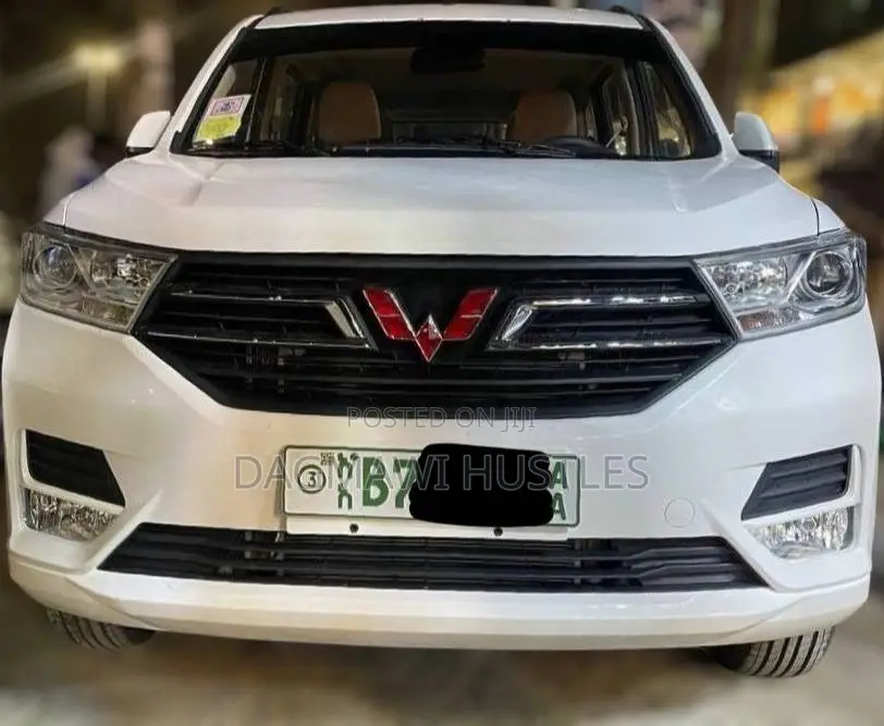 Wuling Hongguang S 2023 White