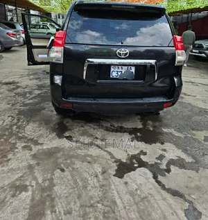 Toyota Land Cruiser Prado 2014 Matt Black