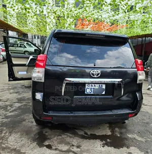 Toyota Land Cruiser Prado 2014 Matt Black