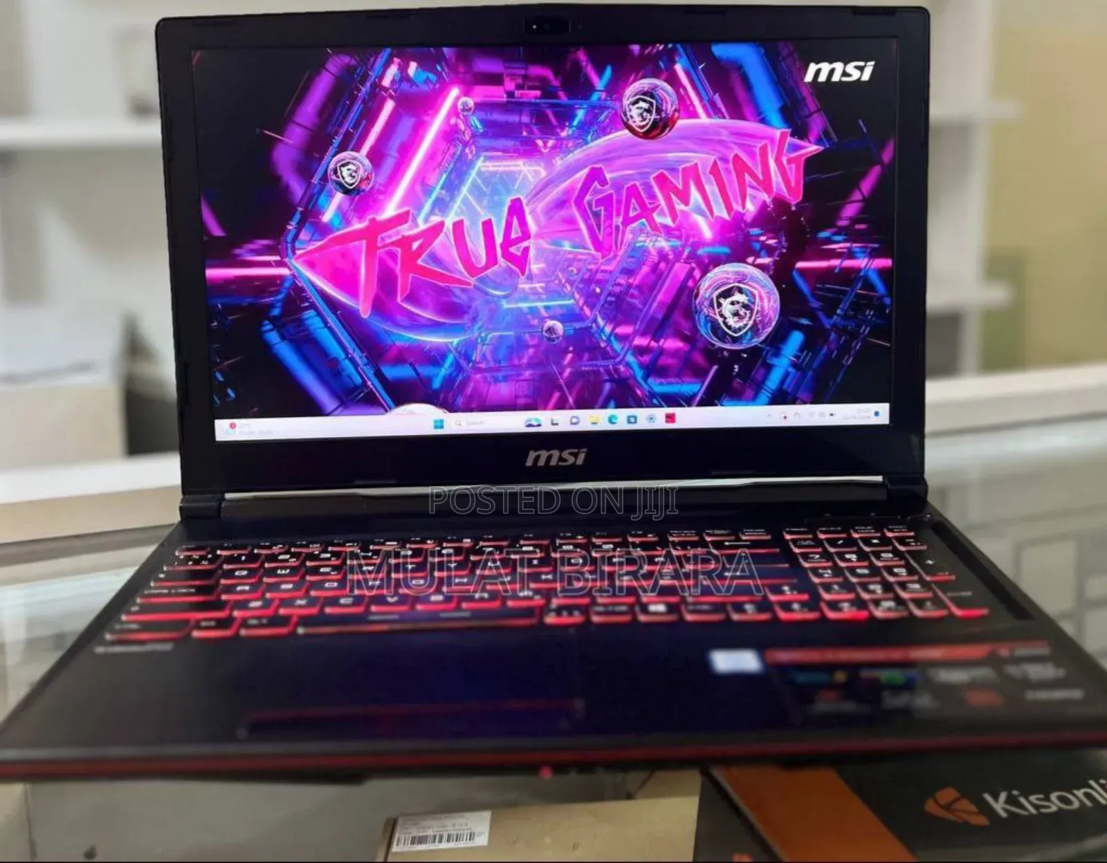 New Laptop MSI GP75 Leopard 16GB Intel Core I7 SSD 512GB