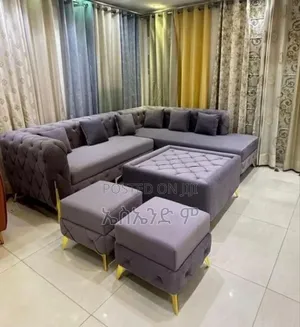 Eight Sofa Design With Table