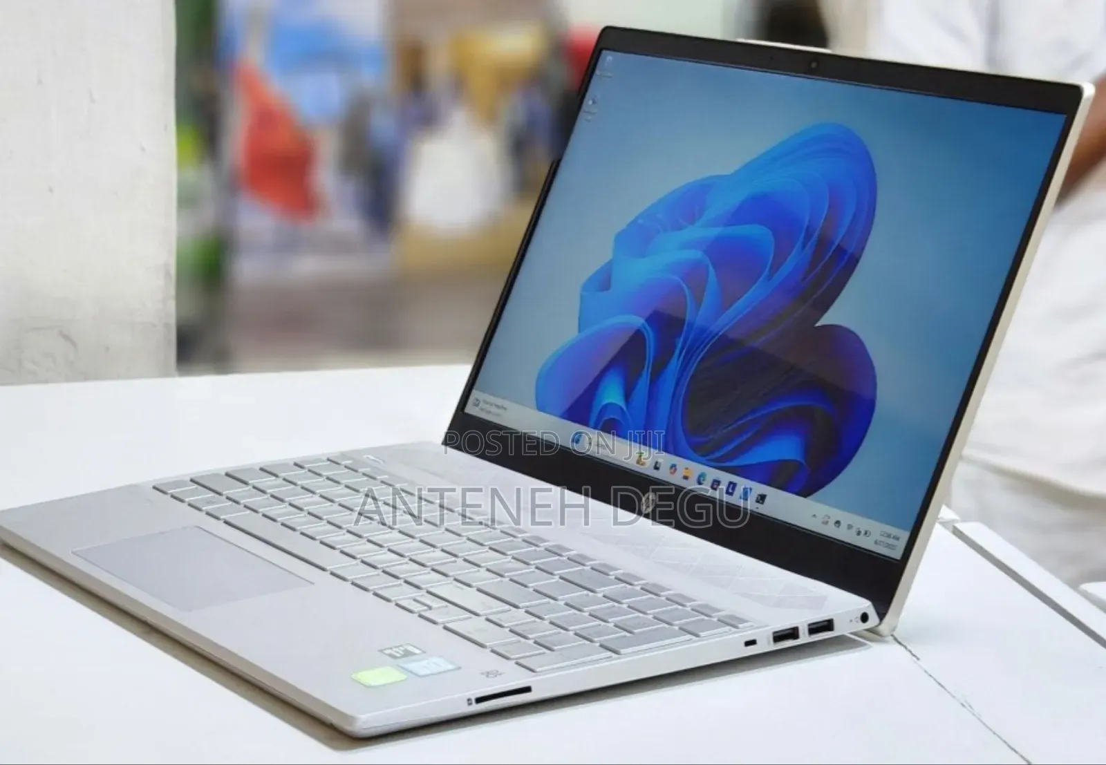 New Laptop HP Pavilion 15 8GB Intel Core I5 HDD+SSD 1T