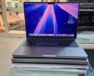 Photo - New Laptop Apple MacBook Pro M1 16GB Apple M1 Pro SSD 1T