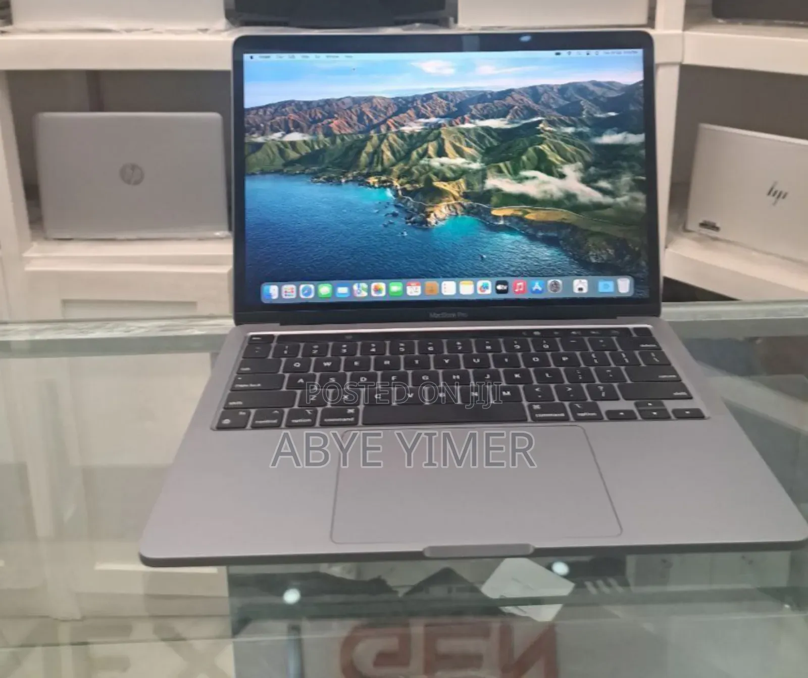 New Laptop Apple MacBook Pro 2019 8GB Intel Core I5 SSD 256GB