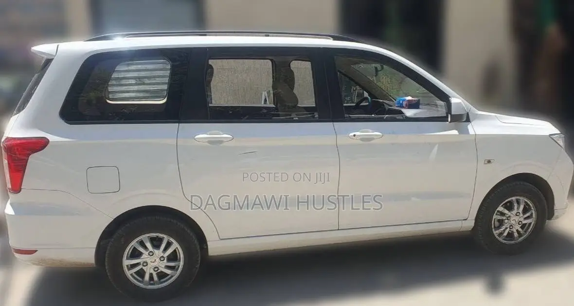 Wuling Hongguang S 2024 White