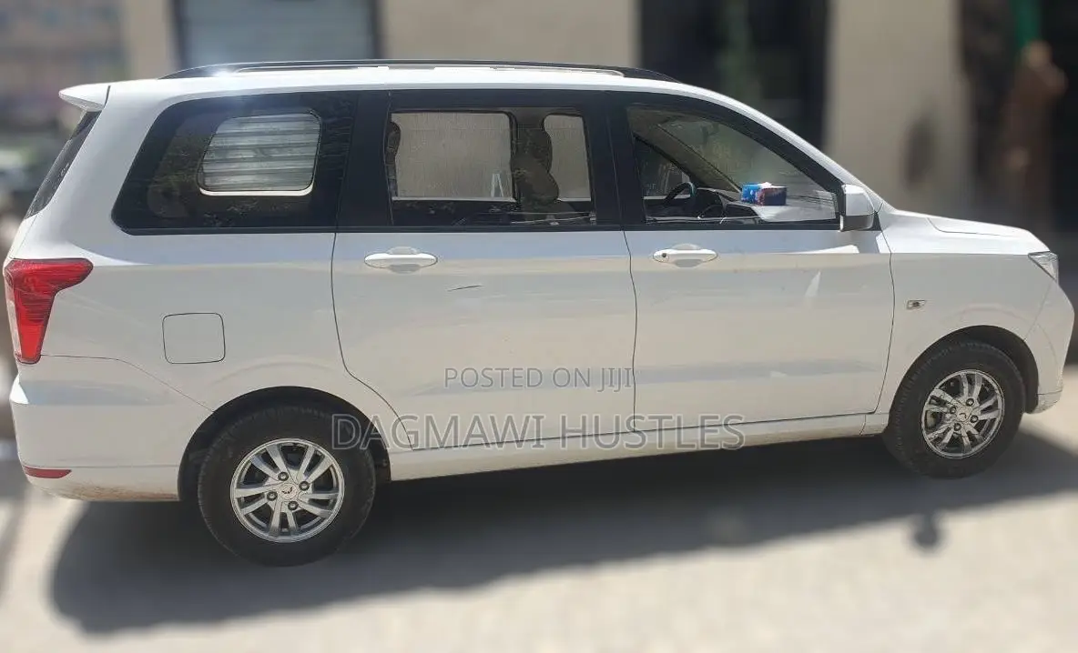 Wuling Hongguang S 2024 White