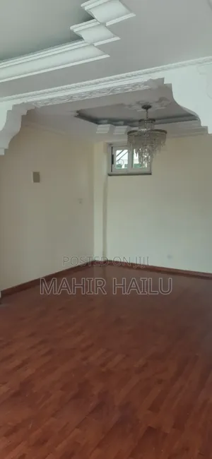 7bdrm House in House, Bole for rent