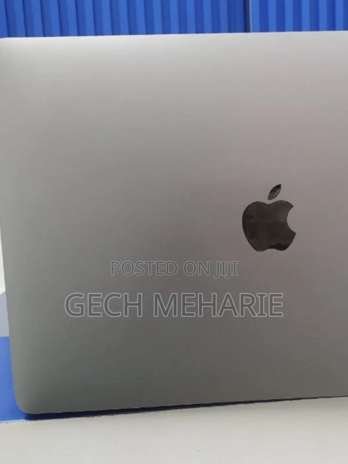 New Laptop Apple MacBook Pro 2019 8GB Intel Core I5 SSD 256GB