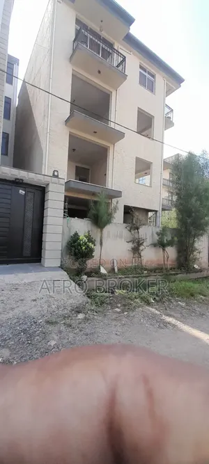 Furnished 8bdrm House in Alem Bank, Akaky Kaliti for sale