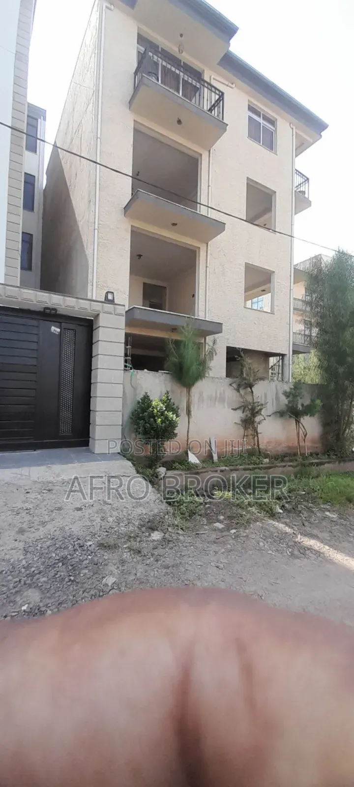 Furnished 8bdrm House in Alem Bank, Akaky Kaliti for sale