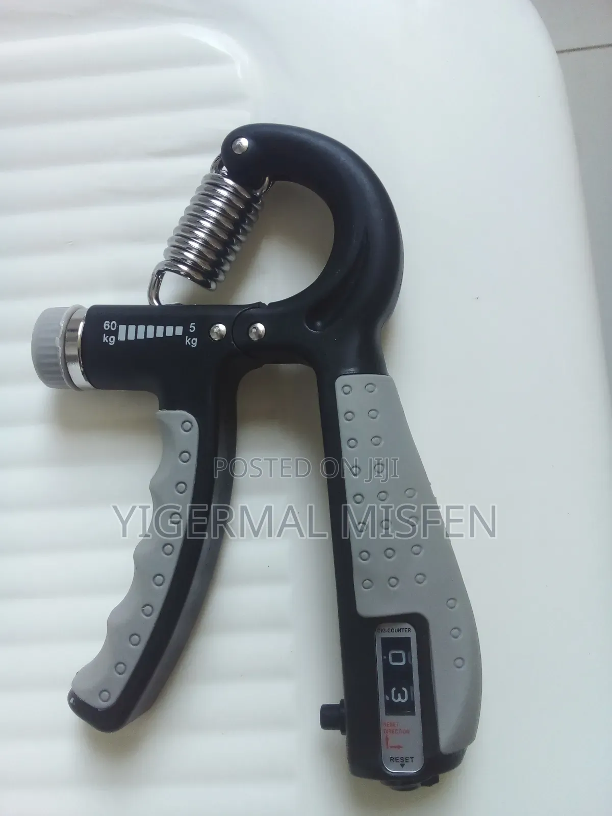 Hand Grip +200delivery