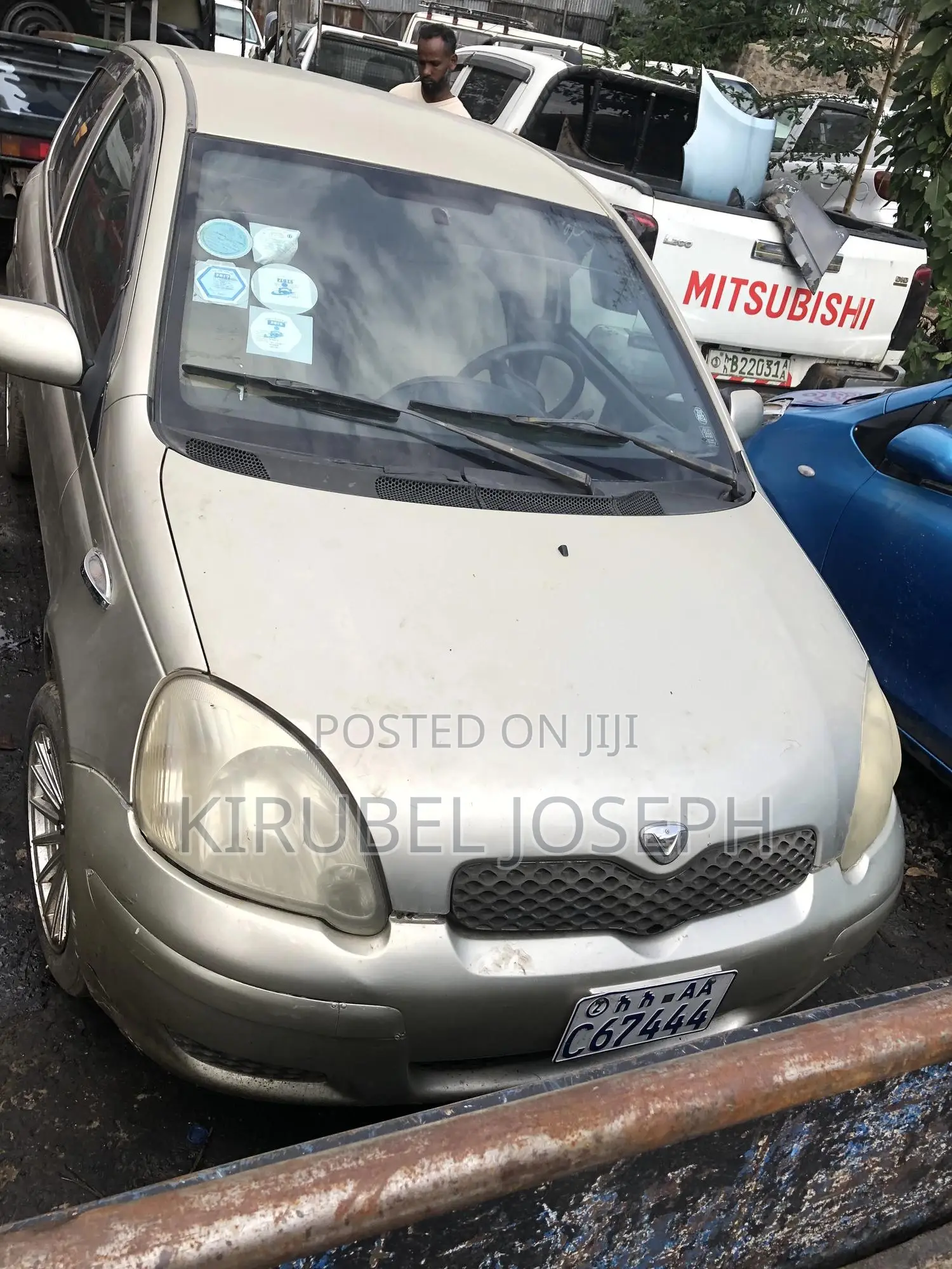 Toyota Vitz 2005 Gold
