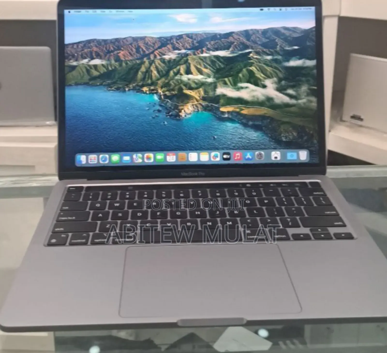 New Laptop Apple MacBook Pro 2019 8GB Intel Core I5 SSD 256GB