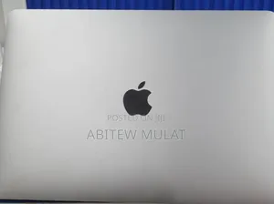 New Laptop Apple MacBook Pro 2019 8GB Intel Core I5 SSD 256GB