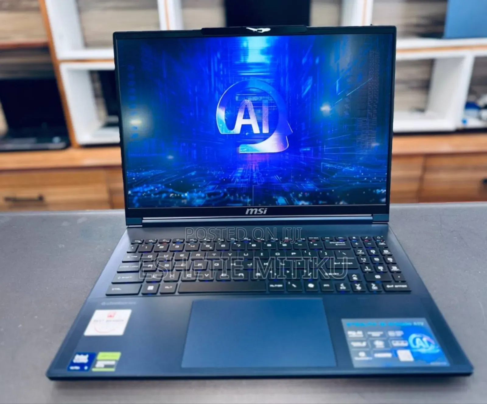 New Laptop MSI Stealth 16 AI Studio 32GB Intel SSD 1T