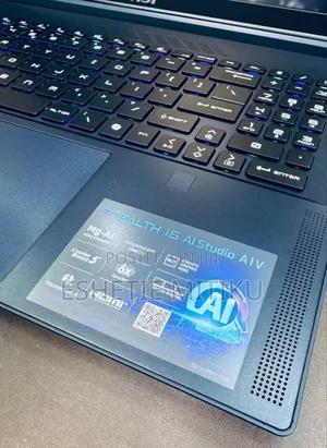 New Laptop MSI Stealth 16 AI Studio 32GB Intel SSD 1T