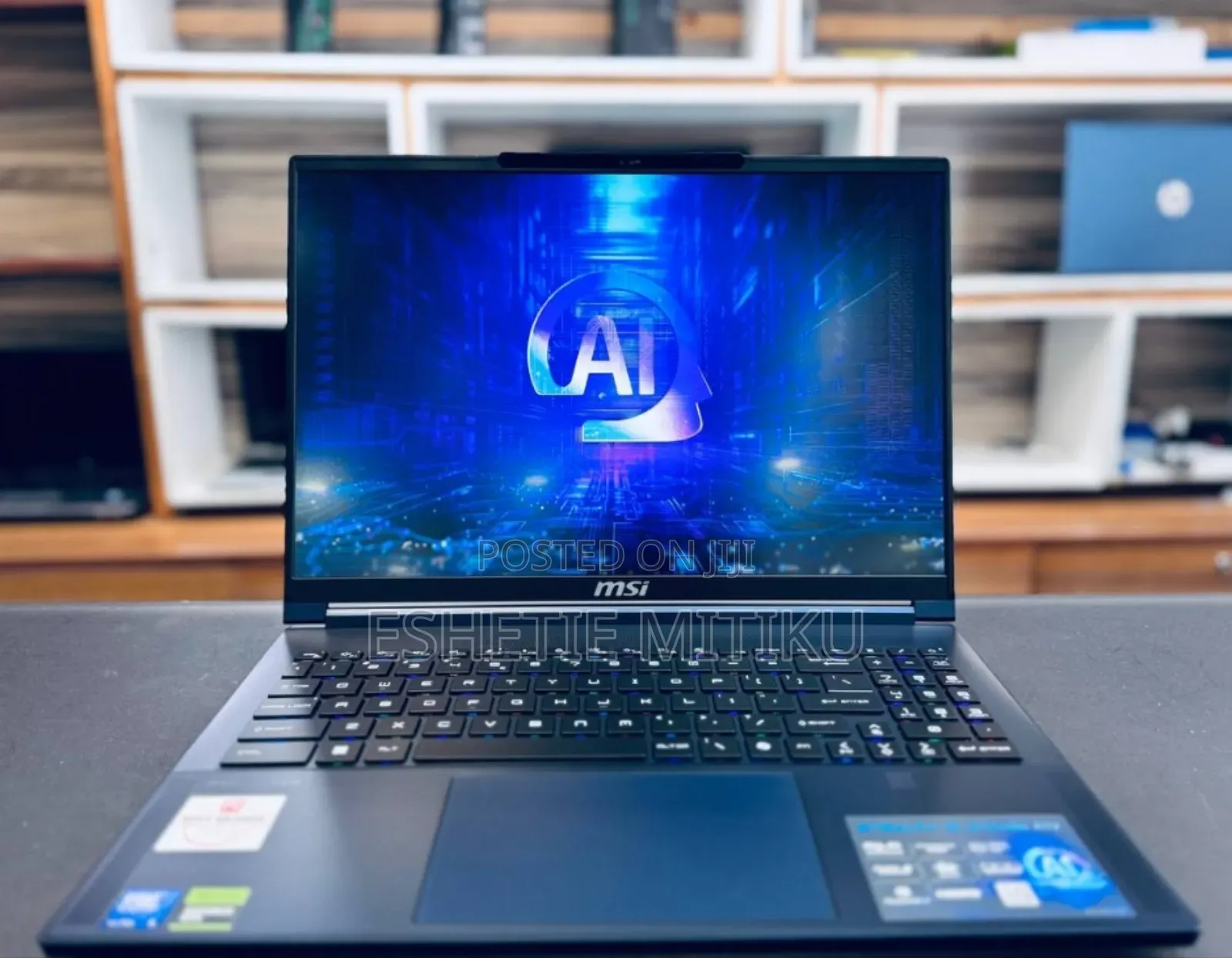 New Laptop MSI Stealth 16 AI Studio 32GB Intel SSD 1T