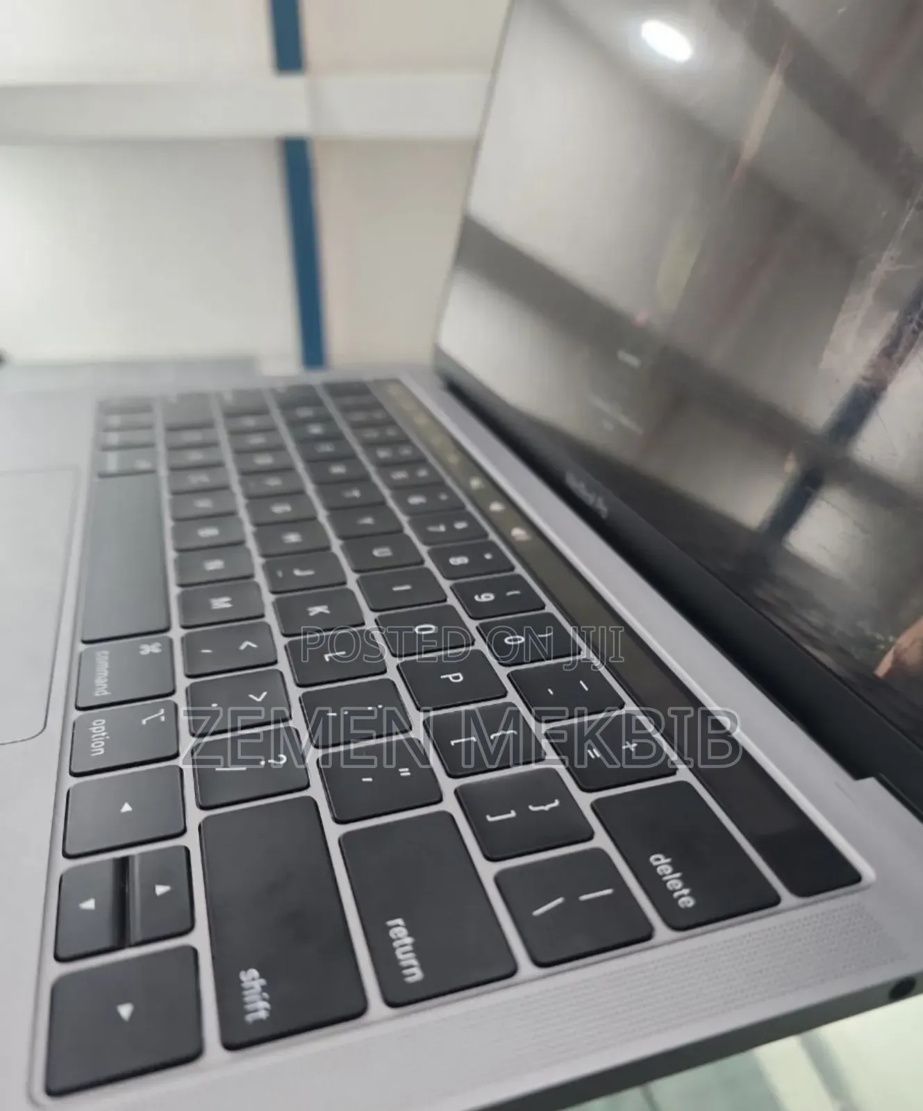 New Laptop Apple MacBook Pro 2013 8GB Intel Core I5 SSD 256GB