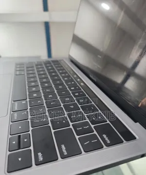 Photo - New Laptop Apple MacBook Pro 2013 8GB Intel Core I5 SSD 256GB