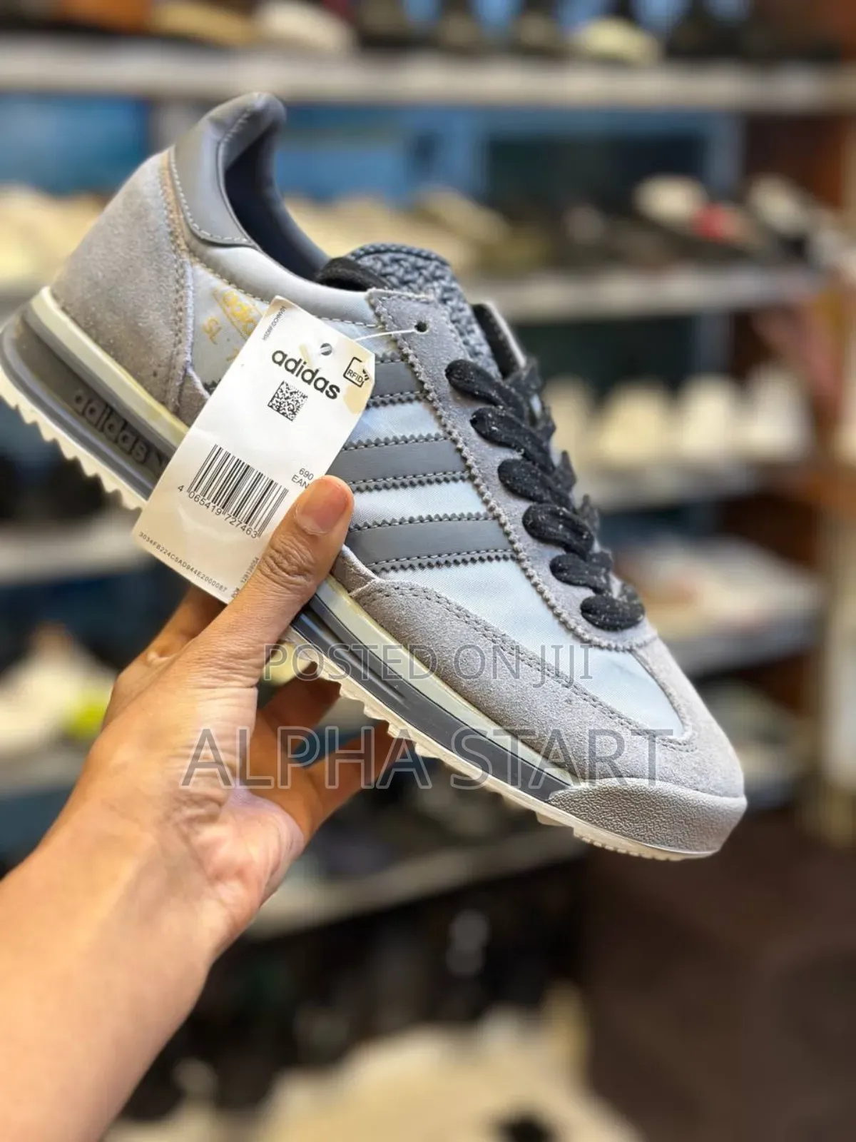  Adidas S19
 High Master Quality Shoes Made in Vietnam
