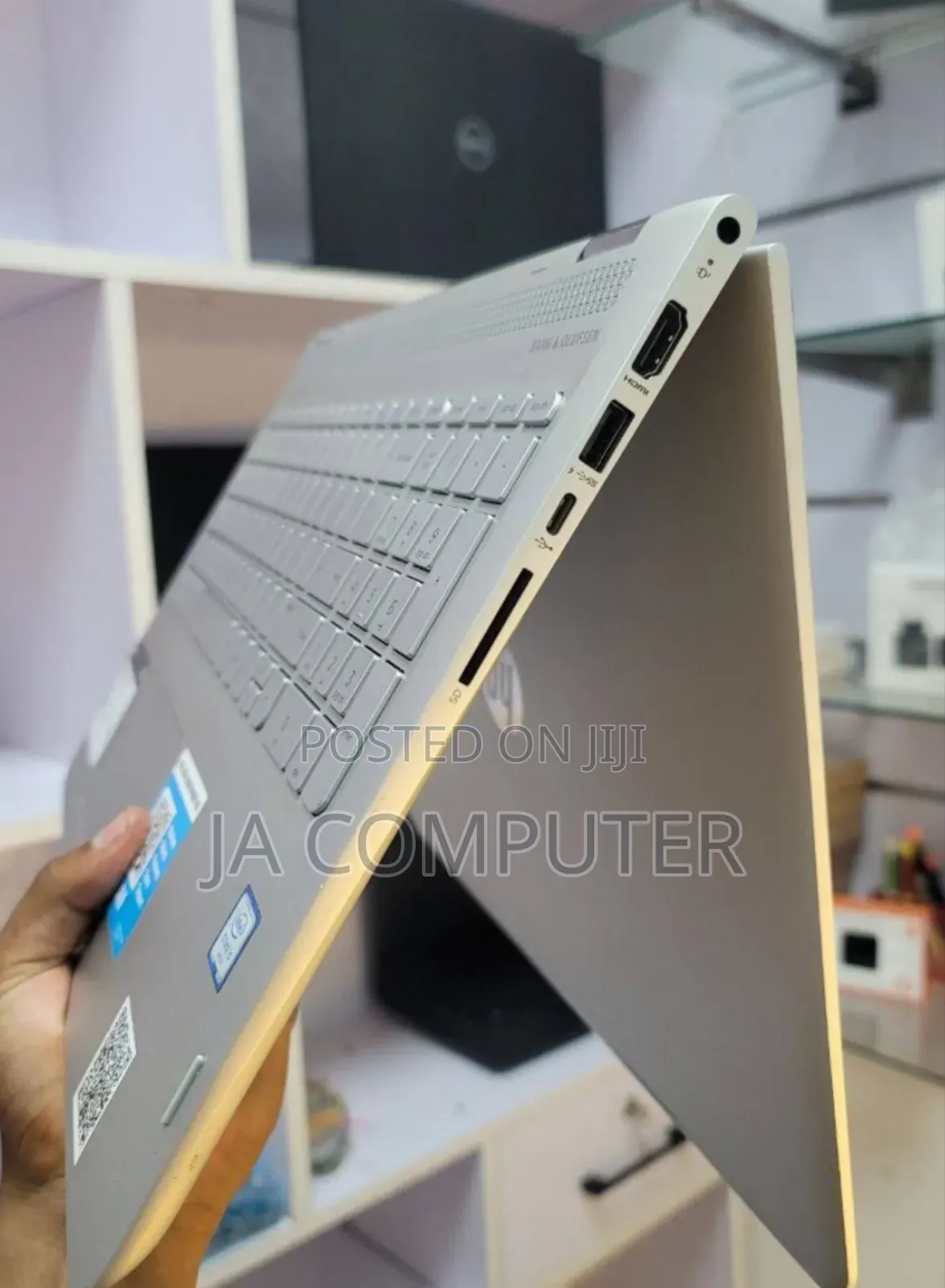 New Laptop HP Envy X360 8GB Intel Core I5 HDD 1T