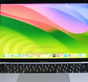 New Laptop Apple MacBook 2018 8GB Intel Core I5 SSD 256GB