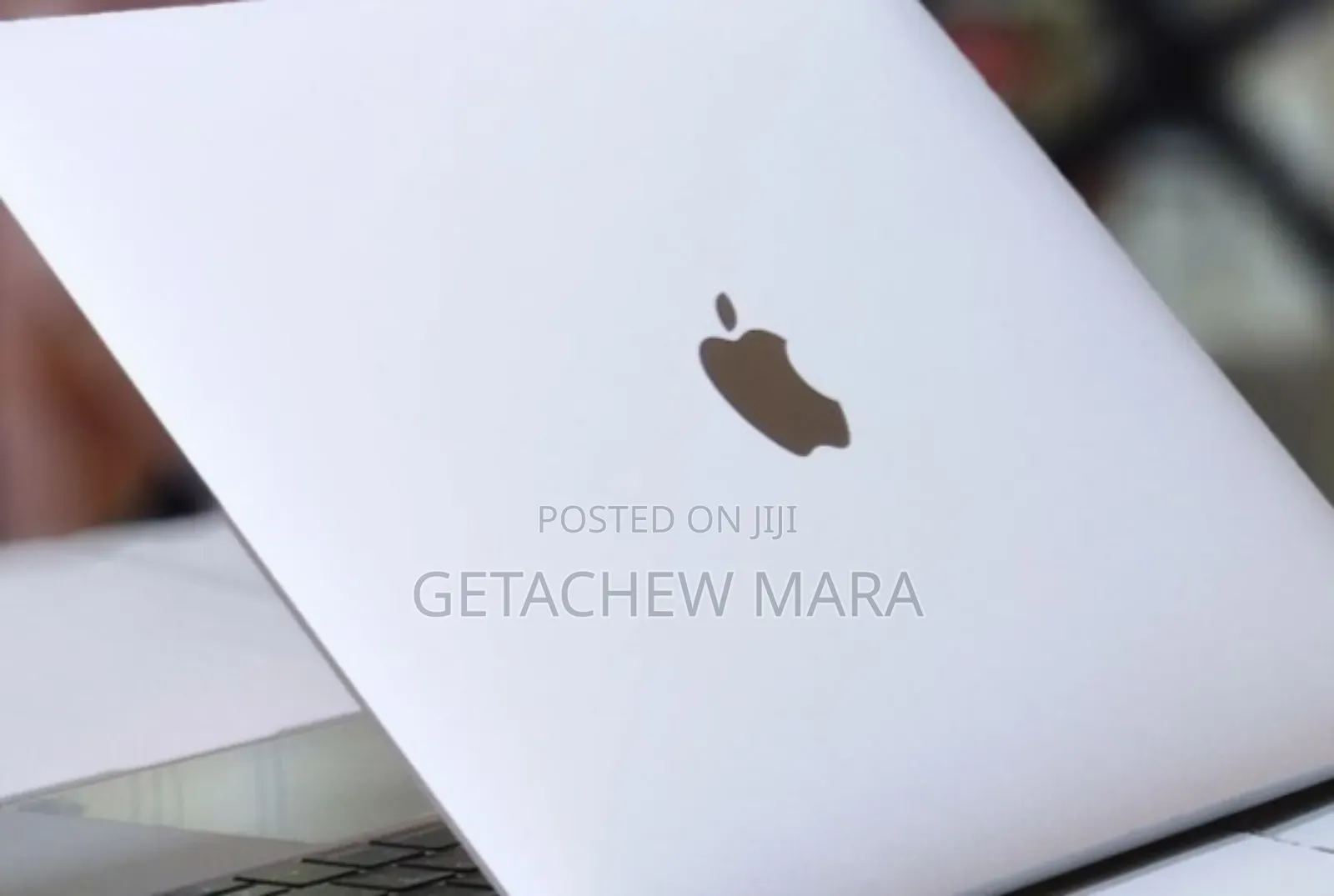 New Laptop Apple MacBook 2018 8GB Intel Core I5 SSD 256GB