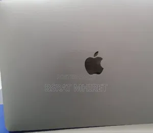 New Laptop Apple MacBook Pro 2019 8GB Intel Core I5 SSD 256GB