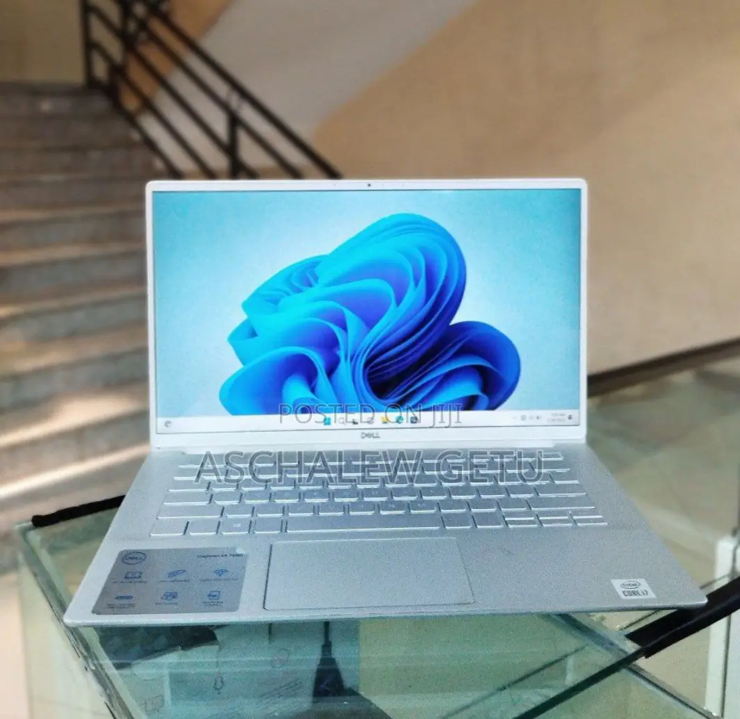 New Laptop Dell Inspiron 15 8GB Intel Core I7 SSD 512GB