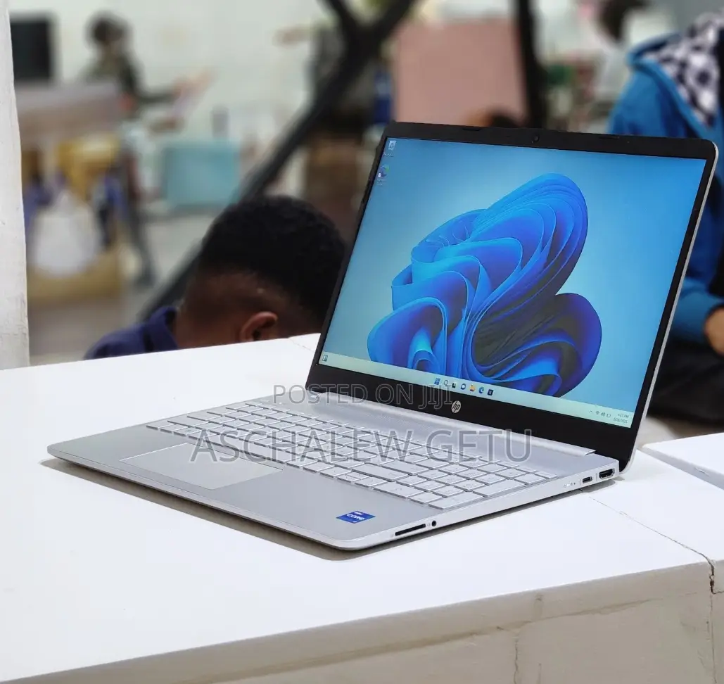 New Laptop HP Stream Notebook 16GB Intel Core I7 SSD 512GB